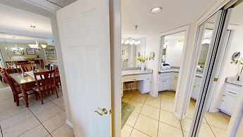 Inlet Reef 305 2 Bedroom Condo by RedAwning