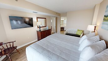 Inlet Reef 206 2 Bedroom Condo by RedAwning