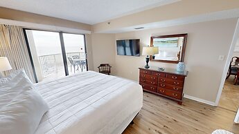 Inlet Reef 206 2 Bedroom Condo by RedAwning