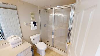 Inlet Reef 206 2 Bedroom Condo by RedAwning