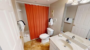 Inlet Reef 206 2 Bedroom Condo by RedAwning