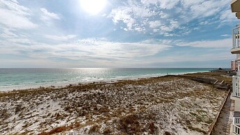 Inlet Reef 206 2 Bedroom Condo by RedAwning