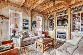 Sugar Shack 4 Bedroom Home by RedAwning