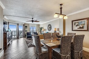 Inlet Reef 303 2 Bedroom Condo by RedAwning