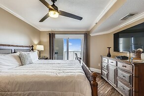 Inlet Reef 303 2 Bedroom Condo by RedAwning