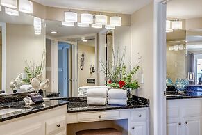 Inlet Reef 303 2 Bedroom Condo by RedAwning