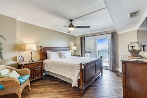 Inlet Reef 303 2 Bedroom Condo by RedAwning