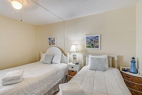Inlet Reef 602 2 Bedroom Condo by RedAwning