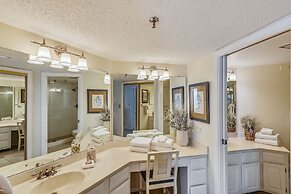 Inlet Reef 602 2 Bedroom Condo by RedAwning