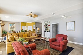 Oceania 907 3 Bedroom Condo by RedAwning