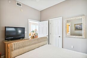 Oceania 907 3 Bedroom Condo by RedAwning