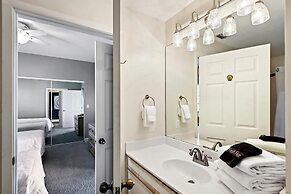 Oceania 705 3 Bedroom Condo by RedAwning