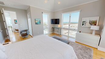 Seabreeze 5 Bedroom Home by RedAwning