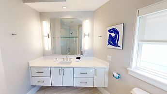 Seabreeze 5 Bedroom Home by RedAwning