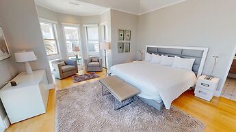 Seabreeze 5 Bedroom Home by RedAwning