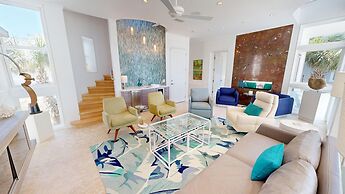 Seabreeze 5 Bedroom Home by RedAwning