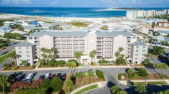 Seabreeze 5 Bedroom Home by RedAwning