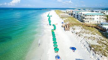 Seabreeze 5 Bedroom Home by RedAwning