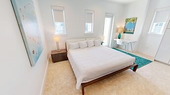 Seabreeze 5 Bedroom Home by RedAwning