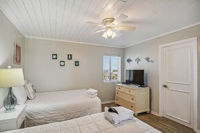 Destin Towers 61 2 Bedroom Condo by RedAwning