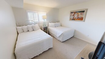 Destin On The Gulf 505 2 Bedroom Condo by RedAwning