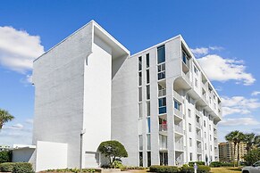 Dolphin Point 103b 2 Bedroom Condo by RedAwning