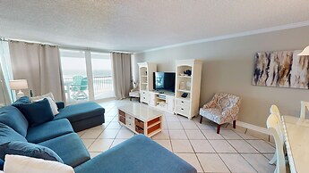 Shoreline Towers 2074 2 Bedroom Condo by RedAwning