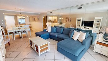 Shoreline Towers 2074 2 Bedroom Condo by RedAwning