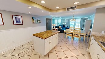 Shoreline Towers 2074 2 Bedroom Condo by RedAwning