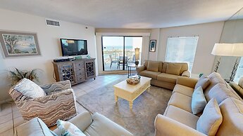Inlet Reef 316 2 Bedroom Condo by RedAwning