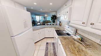 Inlet Reef 316 2 Bedroom Condo by RedAwning