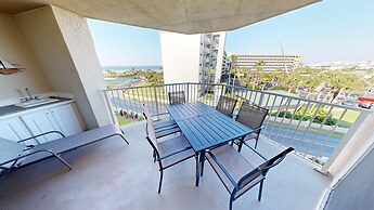 Inlet Reef 316 2 Bedroom Condo by RedAwning