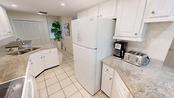 Inlet Reef 316 2 Bedroom Condo by RedAwning
