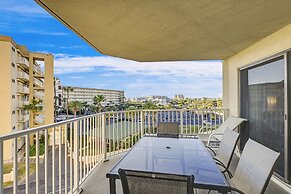 Inlet Reef 316 2 Bedroom Condo by RedAwning