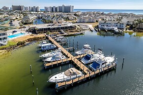 Sandpiper Cove 9203 2 Bedroom Condo by RedAwning