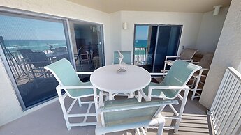 Inlet Reef 502 2 Bedroom Condo by RedAwning