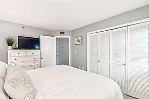 Inlet Reef 502 2 Bedroom Condo by RedAwning