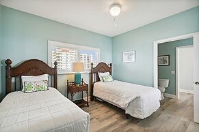 Oceania 503 3 Bedroom Condo by RedAwning