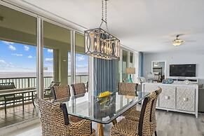 Oceania 503 3 Bedroom Condo by RedAwning