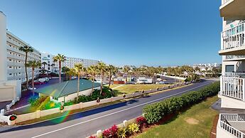 Inlet Reef 217 2 Bedroom Condo by RedAwning