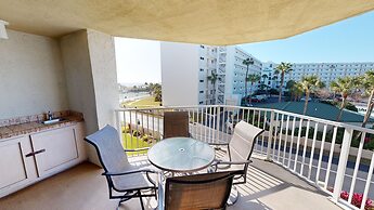 Inlet Reef 217 2 Bedroom Condo by RedAwning