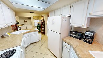 Inlet Reef 217 2 Bedroom Condo by RedAwning