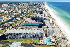 Inlet Reef 217 2 Bedroom Condo by RedAwning