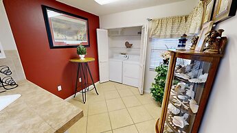 Inlet Reef 217 2 Bedroom Condo by RedAwning