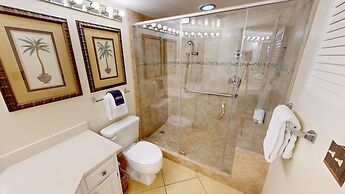 Inlet Reef 217 2 Bedroom Condo by RedAwning