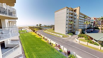 Inlet Reef 217 2 Bedroom Condo by RedAwning