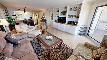 Inlet Reef 217 2 Bedroom Condo by RedAwning