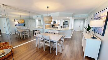 Inlet Reef 406 2 Bedroom Condo by RedAwning