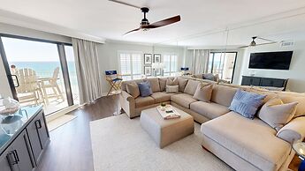 Inlet Reef 406 2 Bedroom Condo by RedAwning