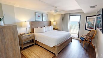 Inlet Reef 406 2 Bedroom Condo by RedAwning